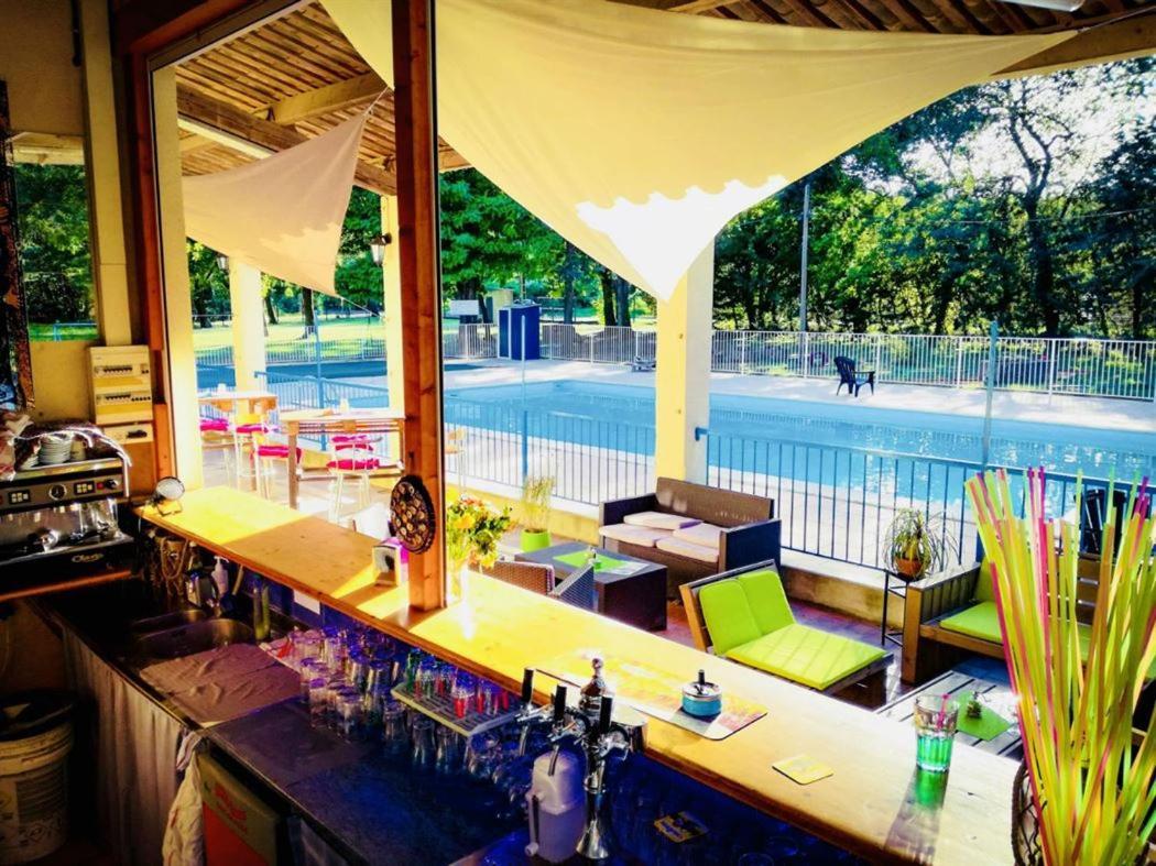 Oh! Campings- Le Lion Ardeche Hotel Bourg-Saint-Andéol Exterior foto